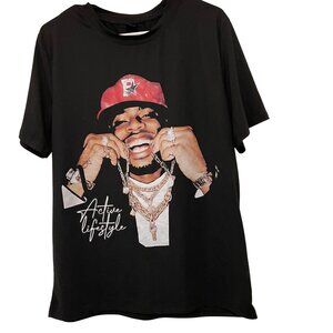 Active Lifestyle Black‎ Graphic T-Shirt Featuring Hip-Hop Artwork Small